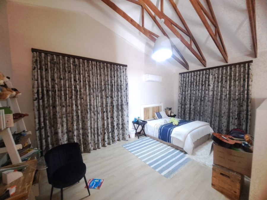 5 Bedroom Property for Sale in Protea Park North West